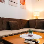 Eral Apartment *