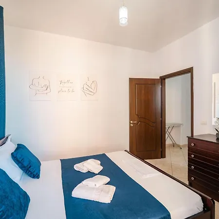 Eral & Penthouse Sarande