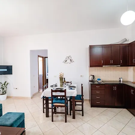 Eral & Penthouse Apartment *
